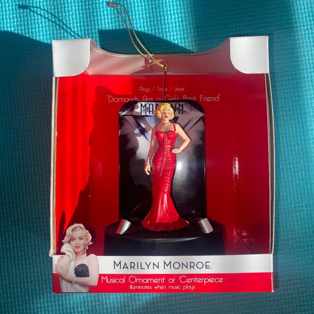 MARILYN MONROE Ornament Centrepiece Musical Light Up 2012 Collectors Decoration